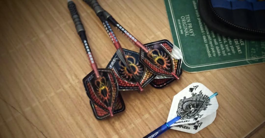 Hráči šipek v restauraci